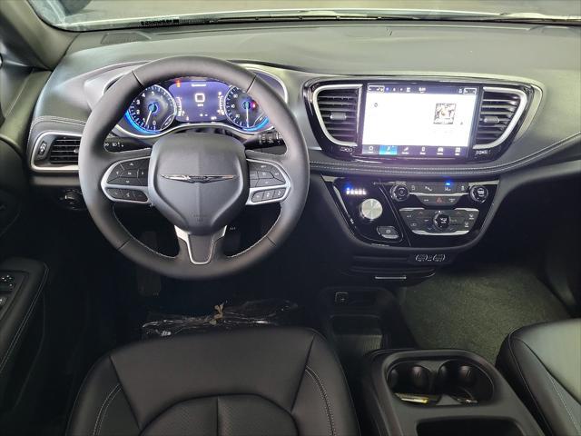 new 2025 Chrysler Pacifica car, priced at $38,302
