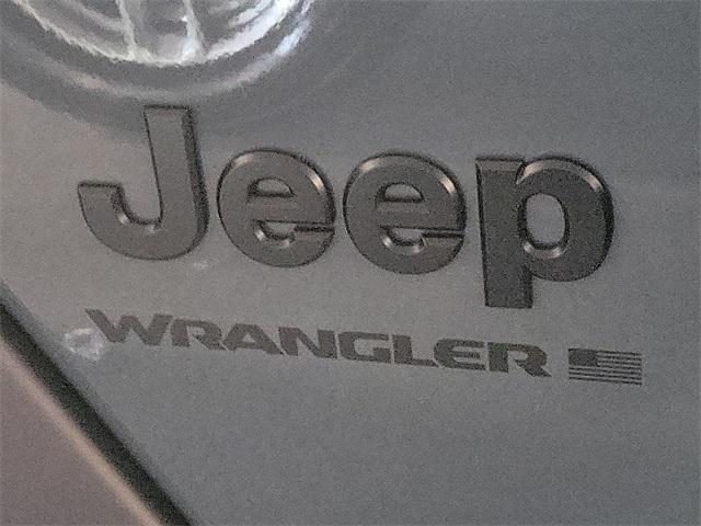 new 2025 Jeep Wrangler car, priced at $32,450