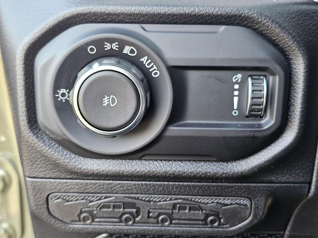 new 2025 Jeep Wrangler car, priced at $37,995