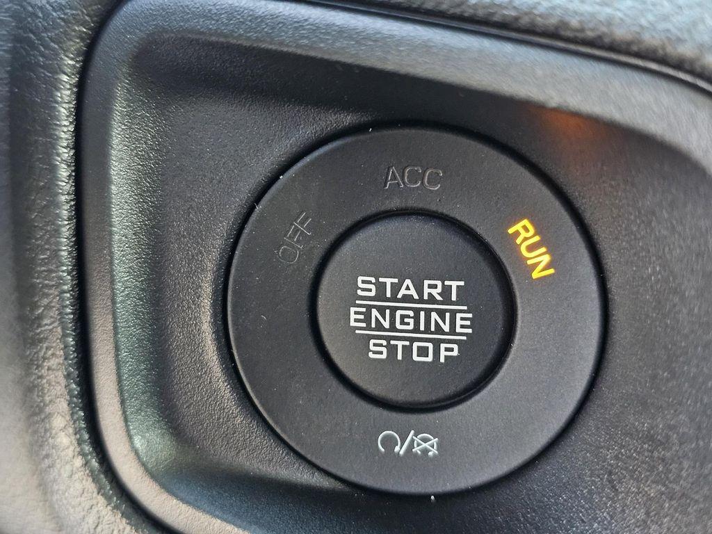 new 2025 Jeep Wrangler car, priced at $37,995