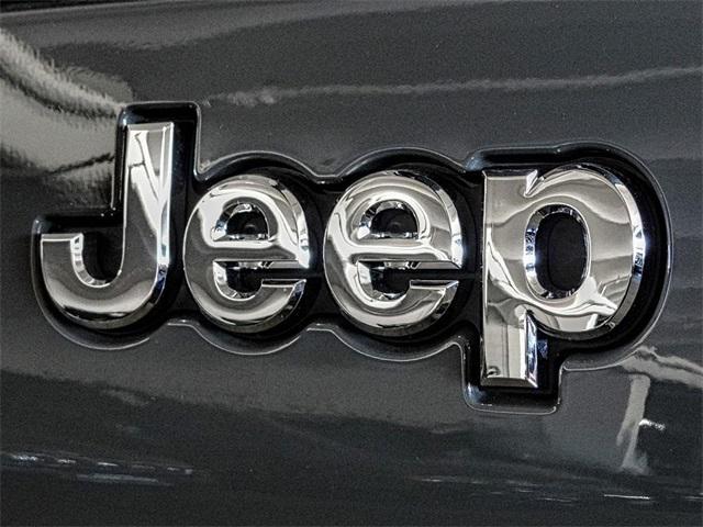 new 2022 Jeep Cherokee car, priced at $32,995