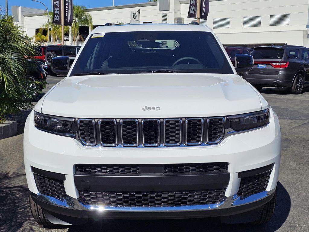 new 2025 Jeep Grand Cherokee L car, priced at $31,895