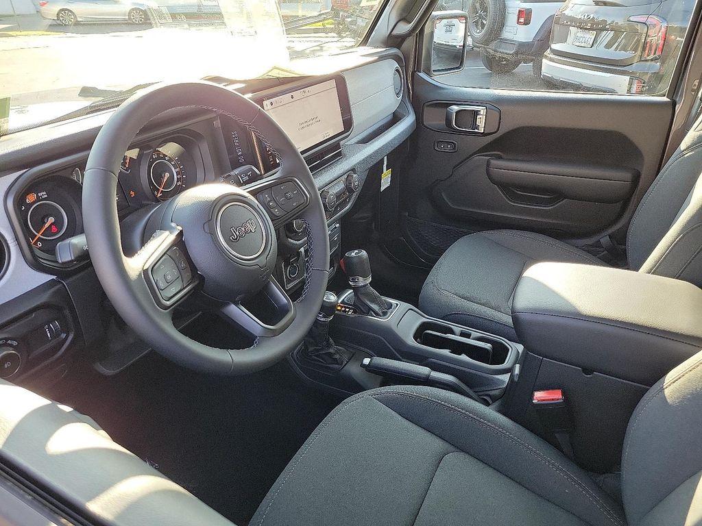 new 2025 Jeep Wrangler car, priced at $42,680