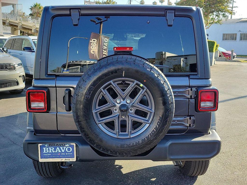 new 2025 Jeep Wrangler car, priced at $42,680
