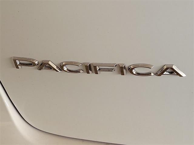 new 2024 Chrysler Pacifica car, priced at $35,995