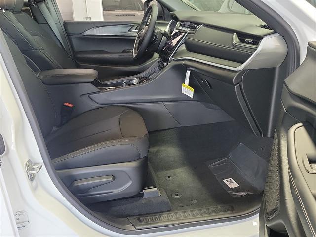 new 2025 Jeep Grand Cherokee car, priced at $36,463