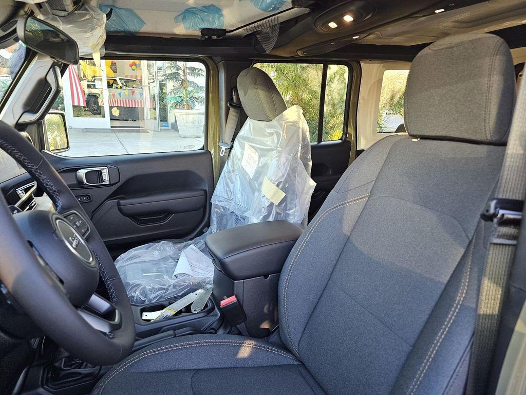 new 2025 Jeep Wrangler car, priced at $41,680