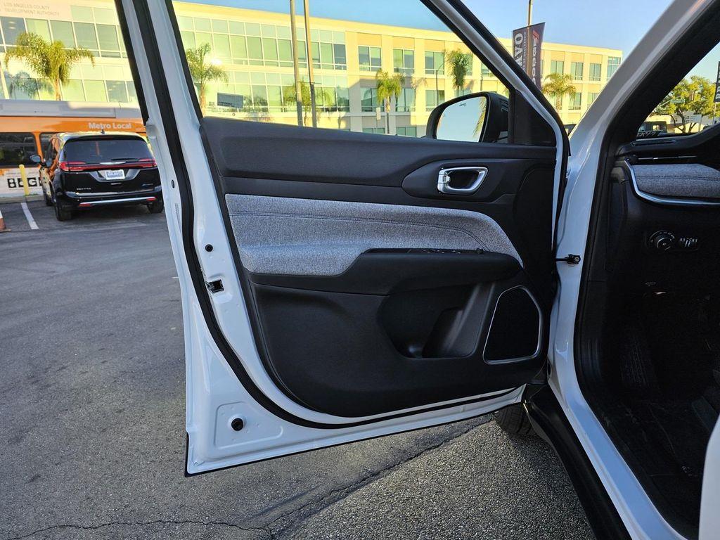 new 2026 Jeep Compass car, priced at $24,995