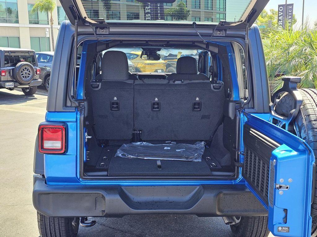 new 2025 Jeep Wrangler car, priced at $41,680