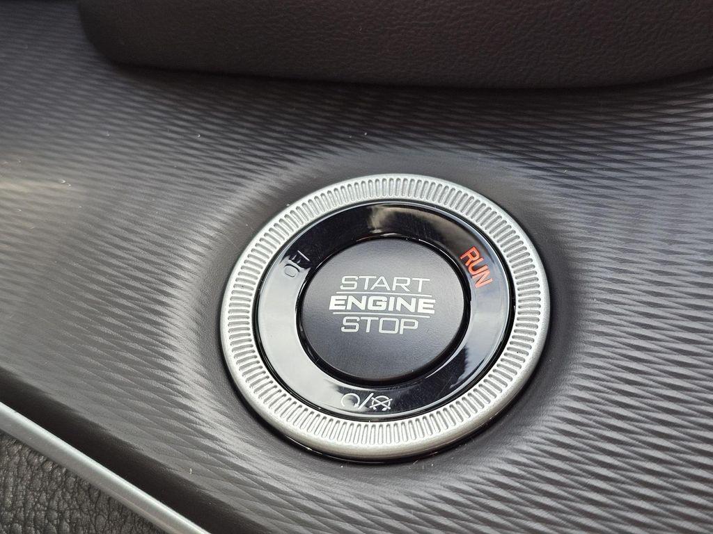 new 2025 Jeep Grand Cherokee L car, priced at $35,875