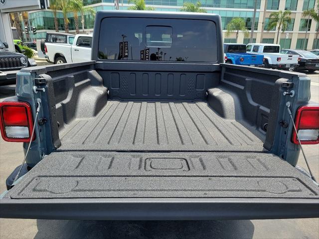 new 2025 Jeep Gladiator car, priced at $43,563