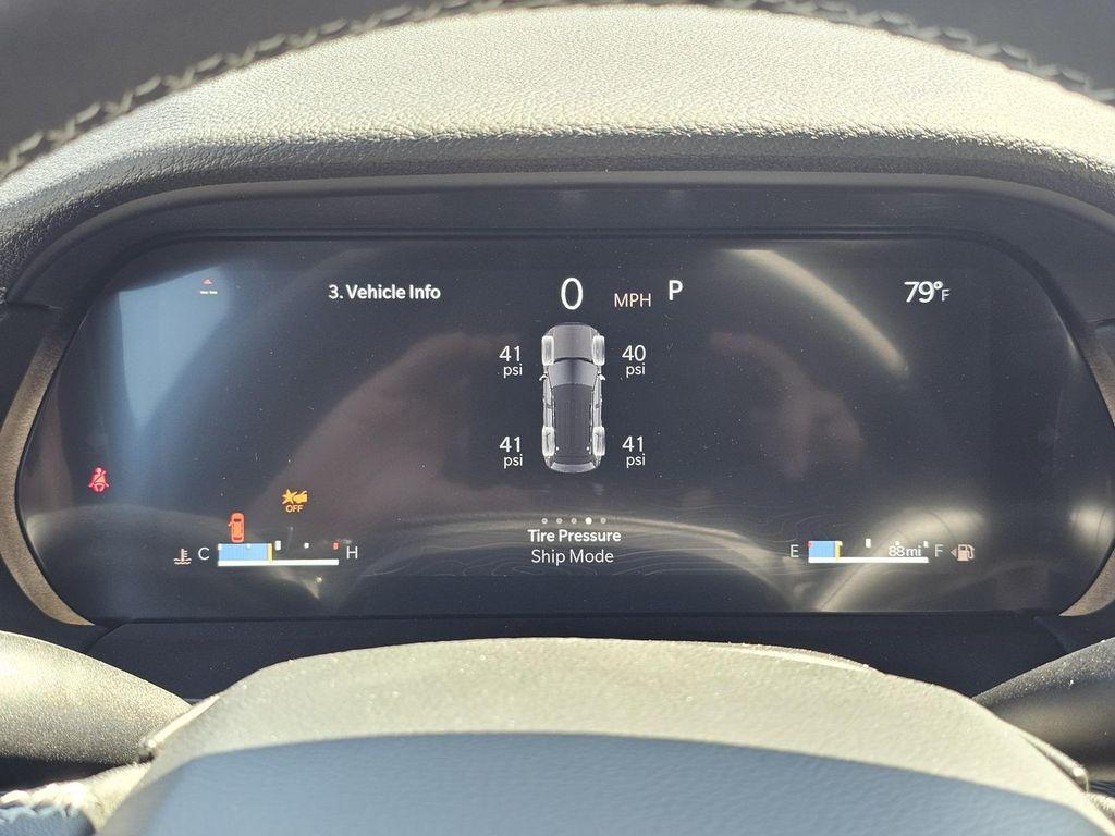 new 2025 Jeep Grand Cherokee car, priced at $35,995
