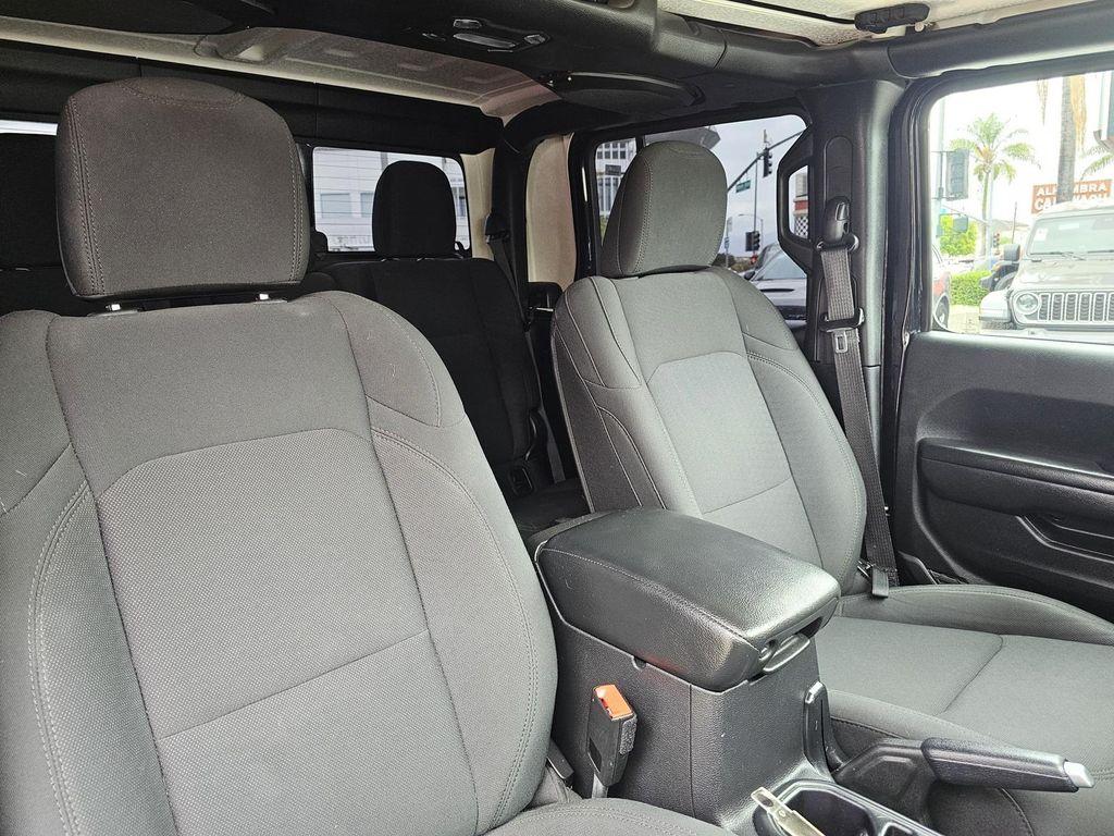 used 2021 Jeep Gladiator car, priced at $26,499