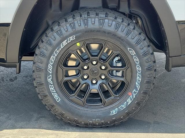 new 2025 Ram 1500 car, priced at $59,285