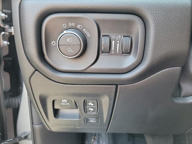 new 2025 Ram 1500 car, priced at $54,295