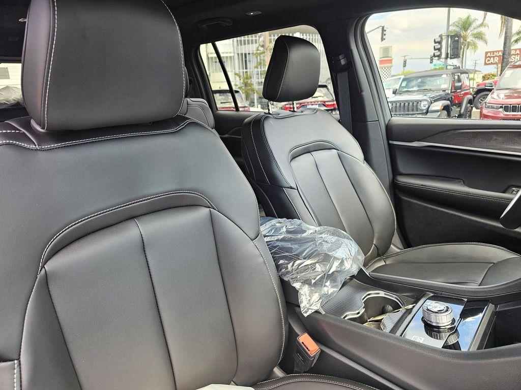 new 2025 Jeep Grand Cherokee L car, priced at $43,360