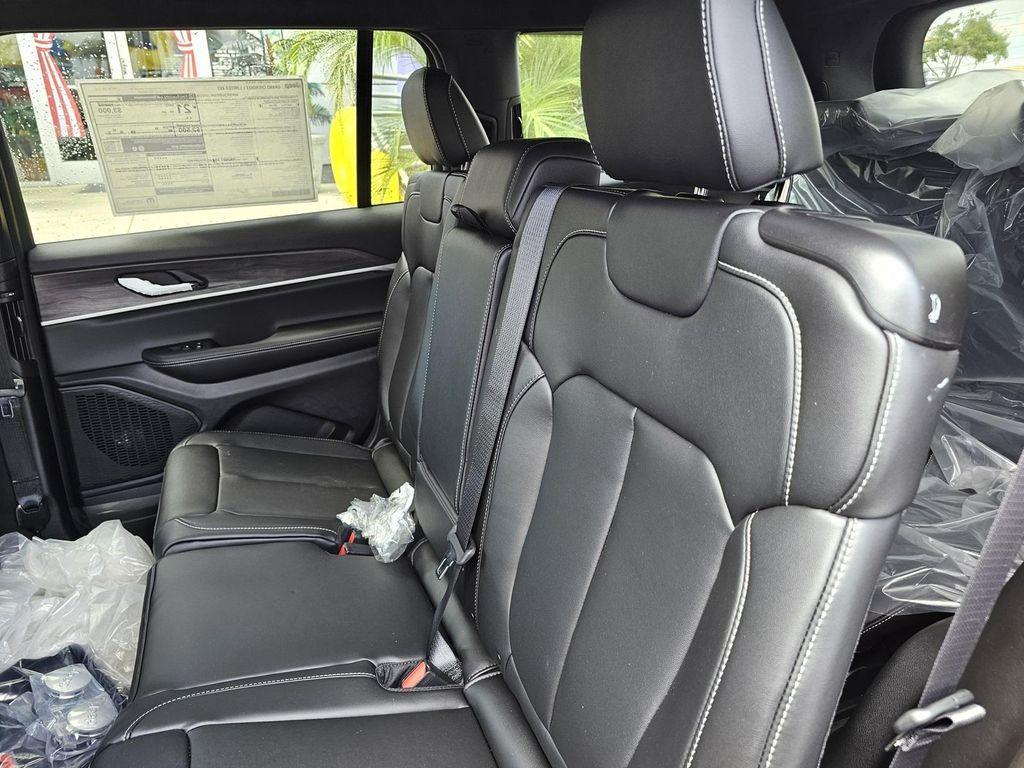 new 2025 Jeep Grand Cherokee L car, priced at $43,360