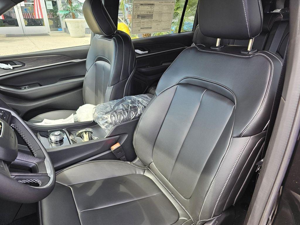 new 2025 Jeep Grand Cherokee L car, priced at $43,360