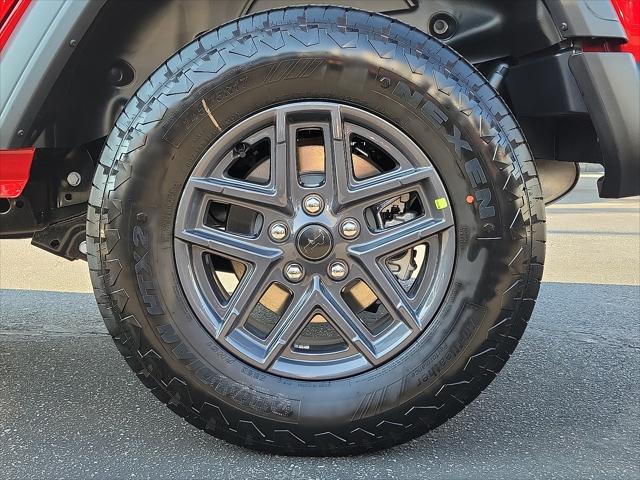 new 2025 Jeep Wrangler car, priced at $39,995