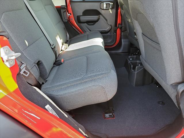 new 2025 Jeep Wrangler car, priced at $39,995