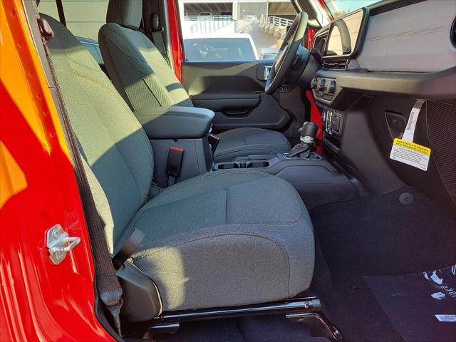 new 2025 Jeep Wrangler car, priced at $39,995