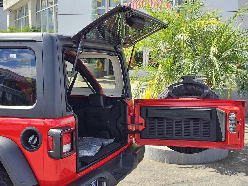 new 2025 Jeep Wrangler car, priced at $41,680