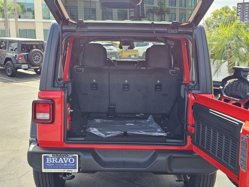 new 2025 Jeep Wrangler car, priced at $41,680