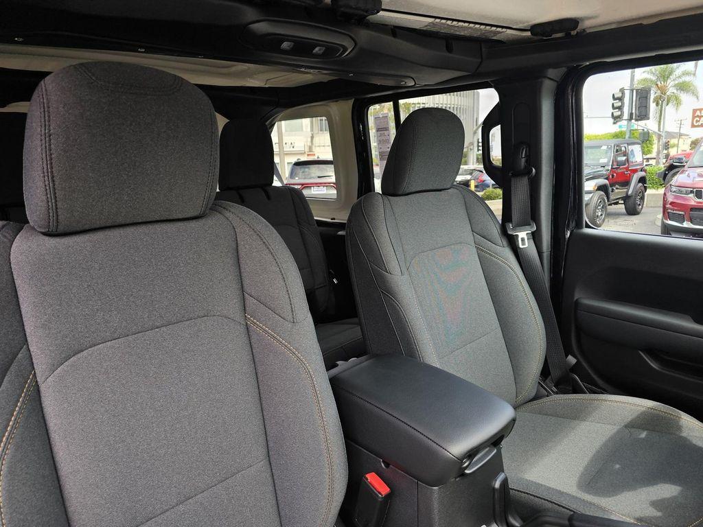 new 2025 Jeep Wrangler car, priced at $41,995