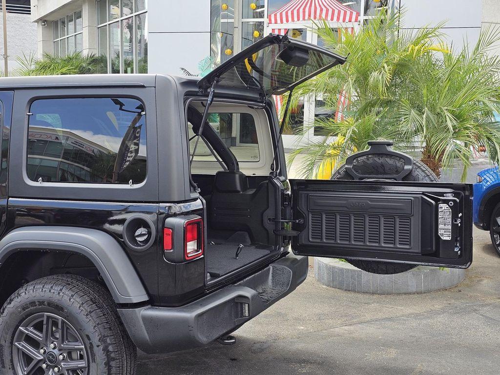 new 2025 Jeep Wrangler car, priced at $41,680