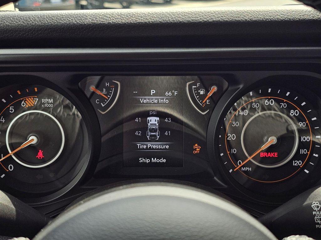 new 2025 Jeep Wrangler car, priced at $41,680