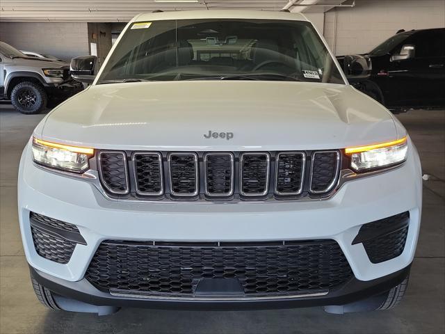 new 2025 Jeep Grand Cherokee car, priced at $35,080