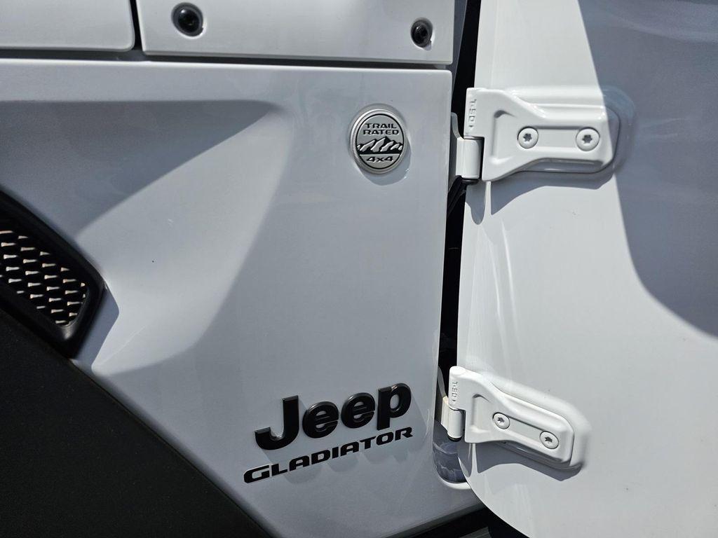 used 2020 Jeep Gladiator car, priced at $25,745