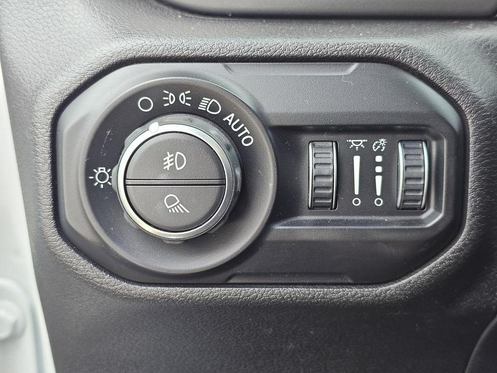 used 2020 Jeep Gladiator car, priced at $25,745