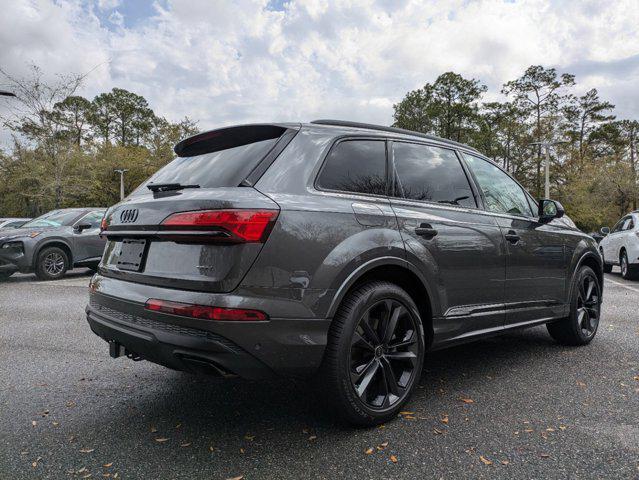 new 2025 Audi Q7 car, priced at $77,840