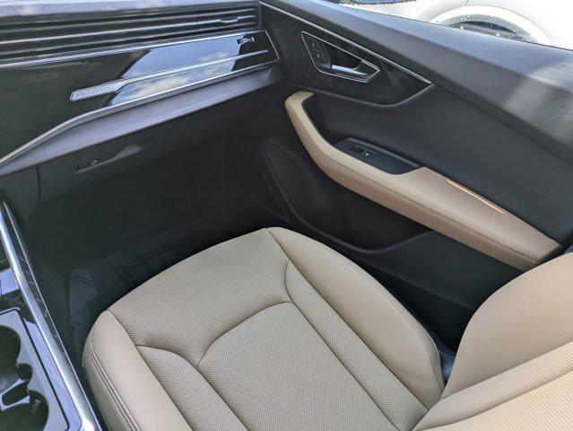 new 2025 Audi Q7 car, priced at $77,080