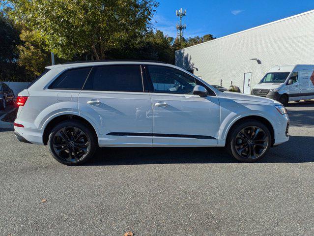 new 2025 Audi Q7 car, priced at $77,750