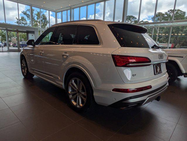 new 2025 Audi Q7 car, priced at $81,800