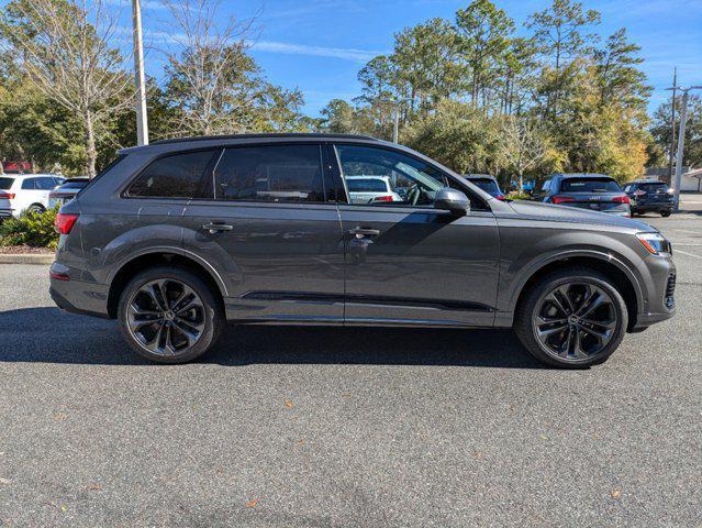 new 2025 Audi Q7 car, priced at $77,840