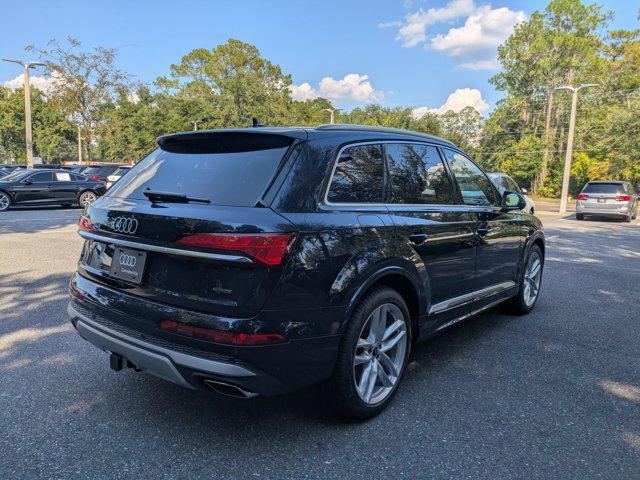 new 2025 Audi Q7 car, priced at $76,480