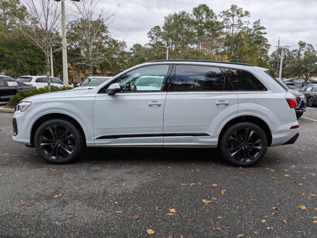 new 2025 Audi Q7 car, priced at $77,605