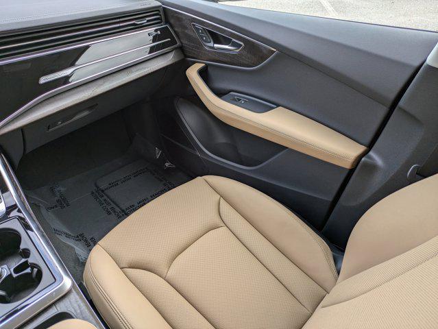 new 2025 Audi Q7 car, priced at $76,985