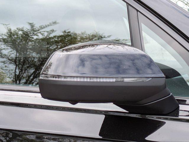 new 2025 Audi Q7 car, priced at $76,985