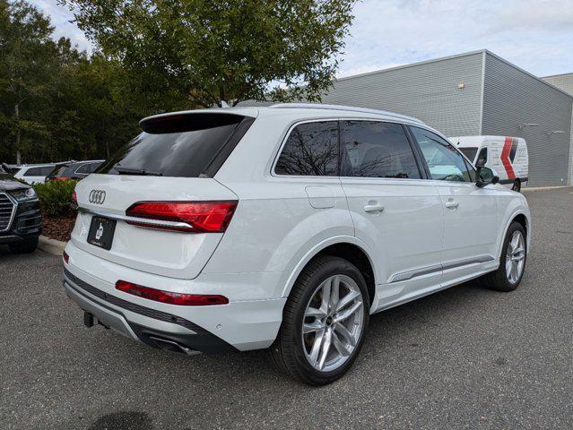 new 2025 Audi Q7 car, priced at $76,730