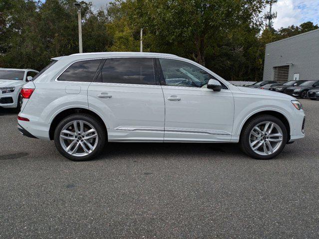 new 2025 Audi Q7 car, priced at $76,730