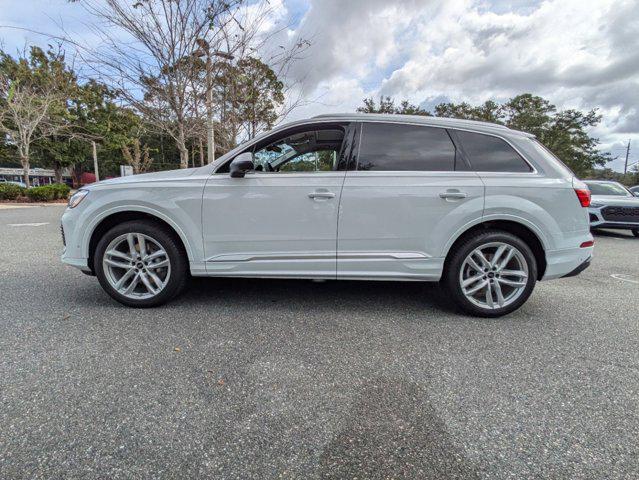 new 2025 Audi Q7 car, priced at $76,730