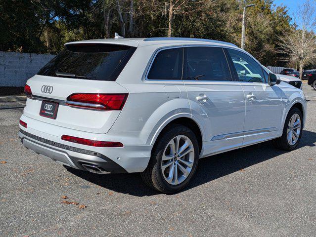 new 2025 Audi Q7 car, priced at $65,600