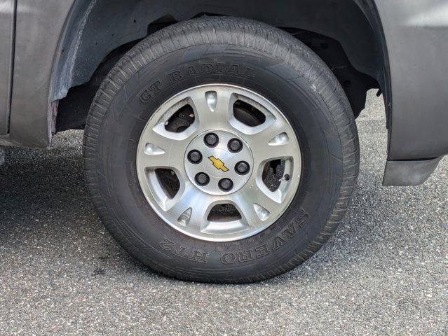 used 2006 Chevrolet Avalanche car, priced at $8,991