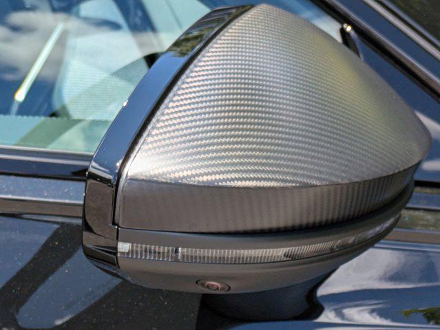 new 2025 Audi RS 6 Avant car, priced at $155,265