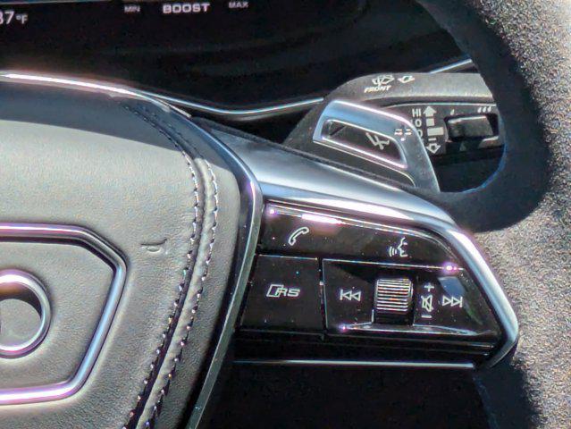new 2025 Audi RS 6 Avant car, priced at $155,265