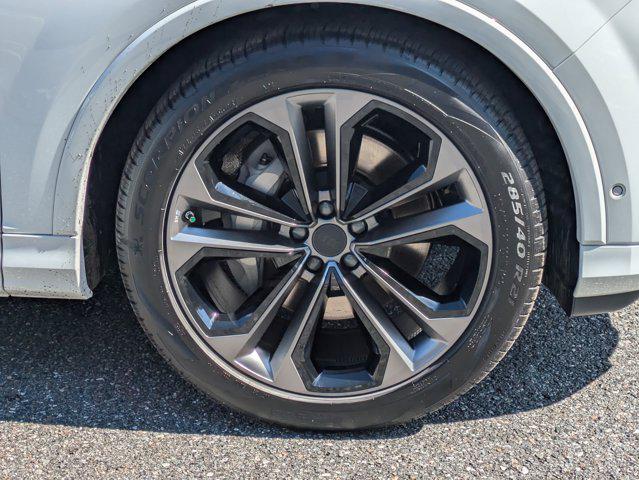 new 2026 Audi Q7 car, priced at $78,140